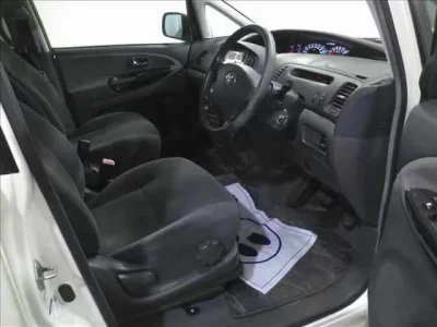 Toyota ESTIMA  с аукциона в Японии