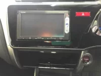 Honda GRACE лот № 60044 оценка 4  с аукциона в Японии 5