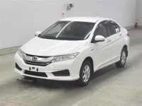Honda GRACE лот № 60044 оценка 4  с аукциона в Японии 3