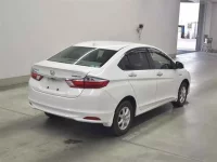 Honda GRACE лот № 60044 оценка 4  с аукциона в Японии 4