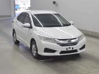 Honda GRACE  с аукциона в Японии