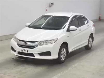 Honda GRACE  с аукциона в Японии