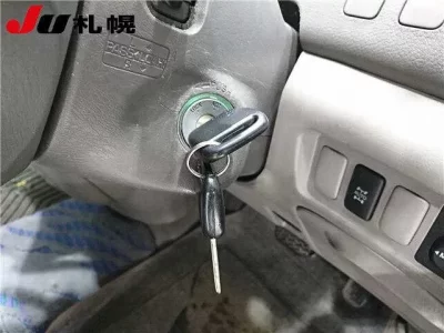 Toyota ESTIMA  с аукциона в Японии