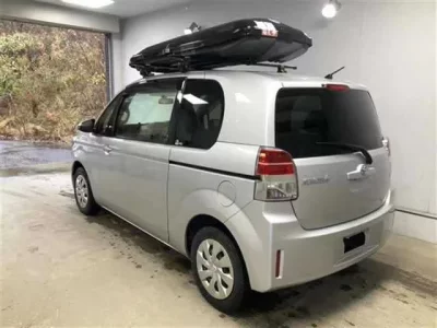 Toyota SPADE  с аукциона в Японии