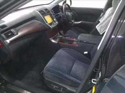 Toyota CROWN  с аукциона в Японии