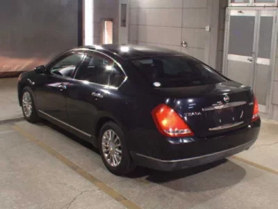Nissan TEANA  с аукциона в Японии