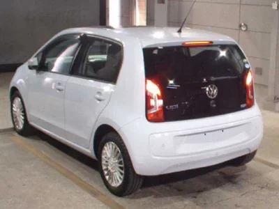 Volkswagen UP  с аукциона в Японии