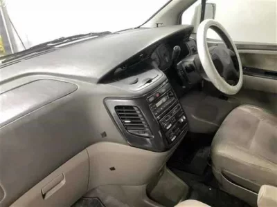 Nissan ELGRAND  с аукциона в Японии