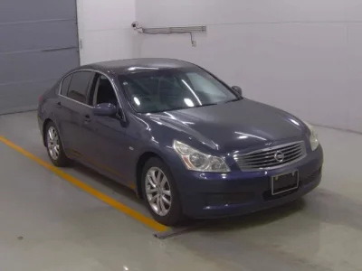 Nissan SKYLINE  с аукциона в Японии