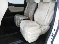 Toyota ALPHARD лот № 738 оценка 3  с аукциона в Японии 5