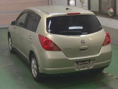 Nissan TIIDA  с аукциона в Японии