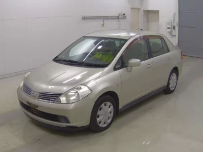 Nissan TIIDA LATIO