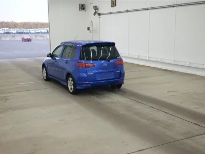 Mazda DEMIO  с аукциона в Японии