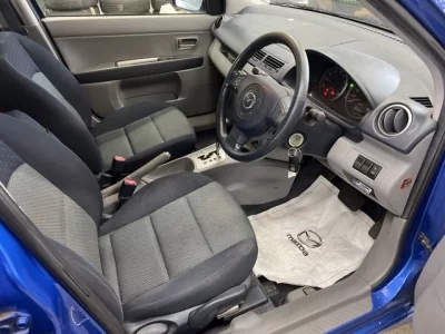 Mazda DEMIO  с аукциона в Японии