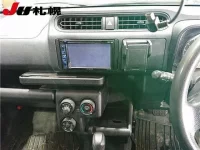 Toyota SUCCEED лот № 1076 оценка 3  с аукциона в Японии 5