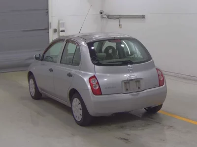 Nissan MARCH  с аукциона в Японии