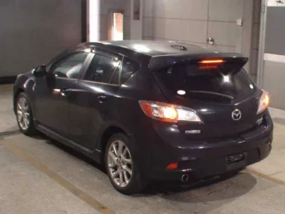 Mazda AXELA  с аукциона в Японии