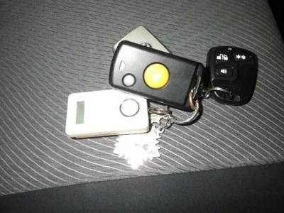 Toyota ESTIMA  с аукциона в Японии