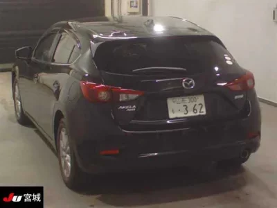 Mazda AXELA  с аукциона в Японии