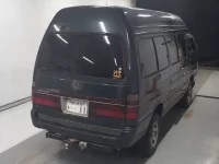 Toyota HIACE VAN лот № 5001 оценка R  с аукциона в Японии 4