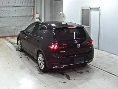 Volkswagen GOLF  с аукциона в Японии