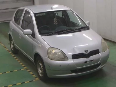 Toyota VITZ  с аукциона в Японии
