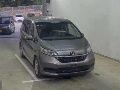 Honda FREED  с аукциона в Японии