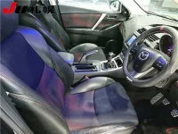 Mazda AXELA лот № 1085 оценка R  с аукциона в Японии 4