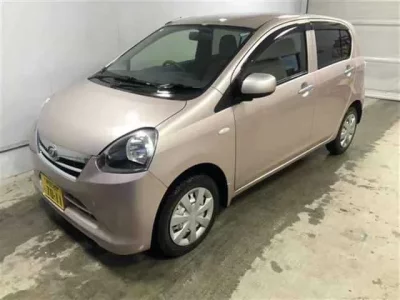 Daihatsu MIRA E S  с аукциона в Японии
