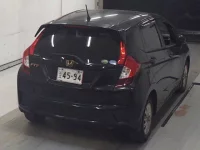 Honda FIT лот № 5019 оценка 3  с аукциона в Японии 3