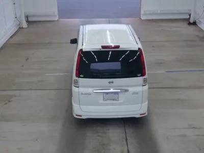 Nissan SERENA  с аукциона в Японии