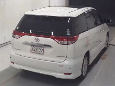 Toyota ESTIMA  с аукциона в Японии