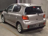 Toyota VITZ лот № 8788 оценка 3.5  с аукциона в Японии 1