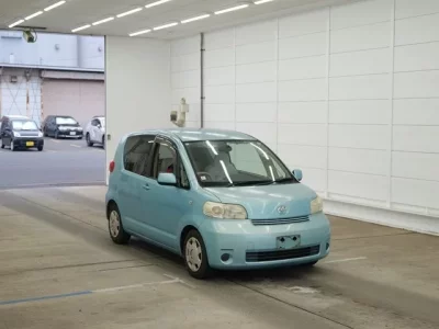 Toyota PORTE  с аукциона в Японии