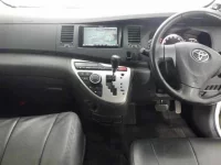 Toyota ISIS лот № 152 оценка 3.5  с аукциона в Японии 5