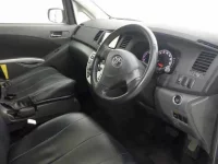 Toyota ISIS лот № 152 оценка 3.5  с аукциона в Японии 2