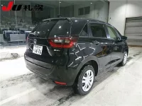 Honda FIT лот № 1095 оценка 4.5  с аукциона в Японии 1