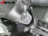 Toyota HIACE VAN лот № 1100 оценка R  с аукциона в Японии 3