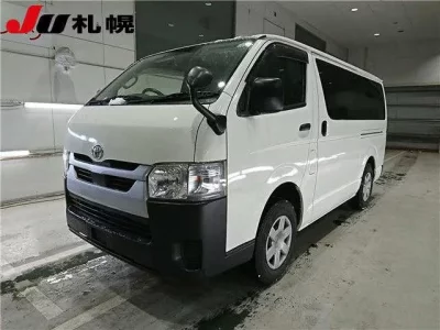 Toyota HIACE VAN  с аукциона в Японии
