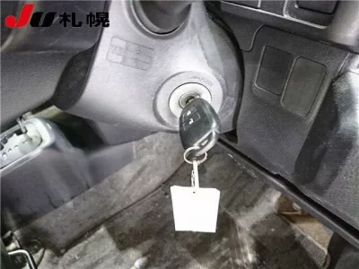 Toyota SUCCEED  с аукциона в Японии