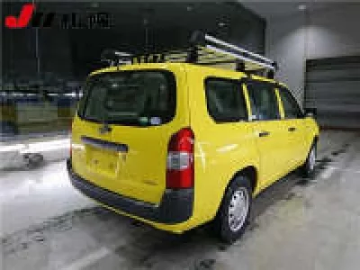 Toyota SUCCEED  с аукциона в Японии