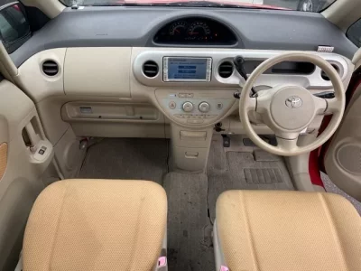 Toyota PORTE  с аукциона в Японии