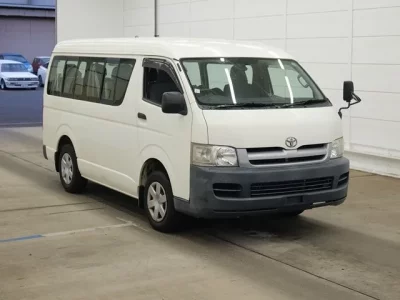 Toyota HIACE  с аукциона в Японии