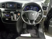 Nissan ELGRAND лот № 20 оценка 3.5  с аукциона в Японии 4