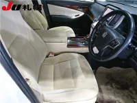 Toyota CROWN лот № 1104 оценка R  с аукциона в Японии 4