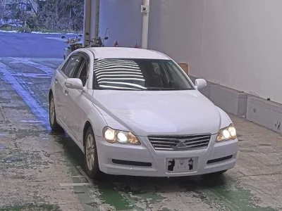 Toyota MARK X  с аукциона в Японии