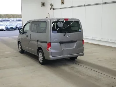 Nissan NV200  с аукциона в Японии