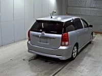 Toyota WISH лот № 2209 оценка 3.5  с аукциона в Японии 4