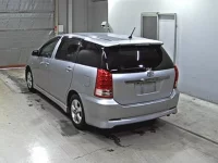 Toyota WISH лот № 2209 оценка 3.5  с аукциона в Японии 1