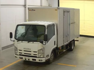 Isuzu ELF